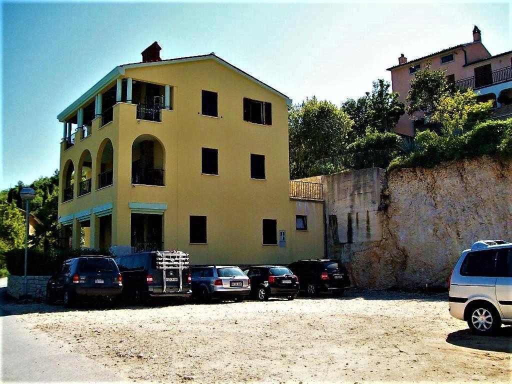 Villamar Beachfront Apartments With Free Private Parking Rabac Kültér fotó