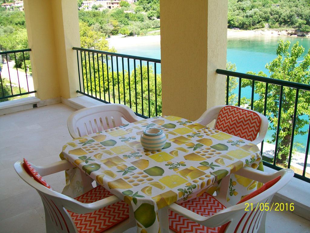 Villamar Beachfront Apartments With Free Private Parking Rabac Kültér fotó